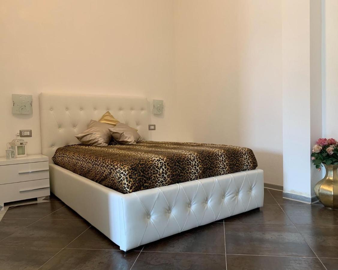 Le Residenze Del Mare Monolocale N2 Apartman La Caletta Kültér fotó