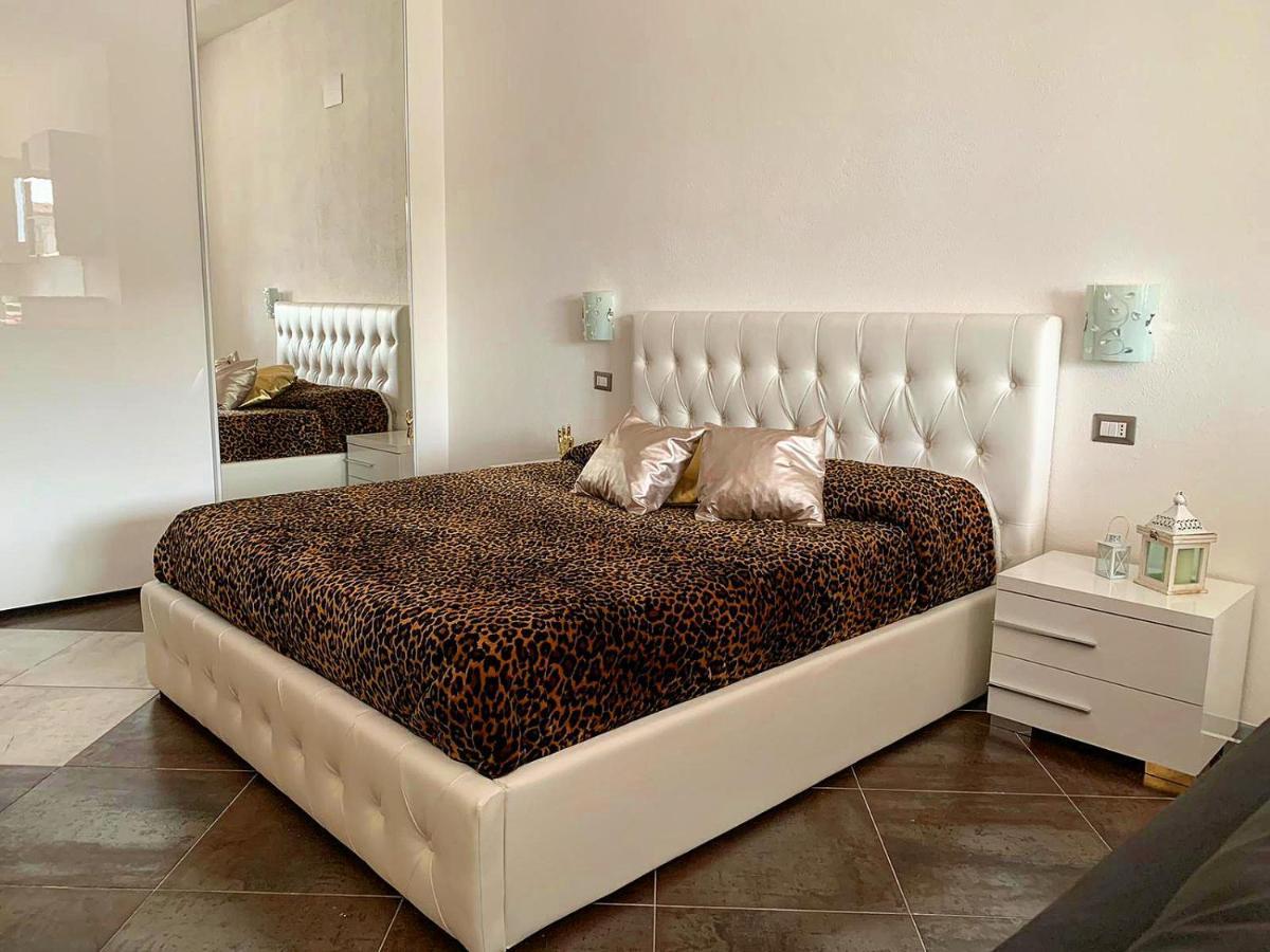 Le Residenze Del Mare Monolocale N2 Apartman La Caletta Kültér fotó