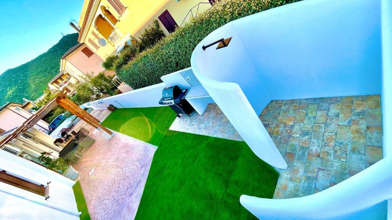 Le Residenze Del Mare Monolocale N2 Apartman La Caletta Kültér fotó