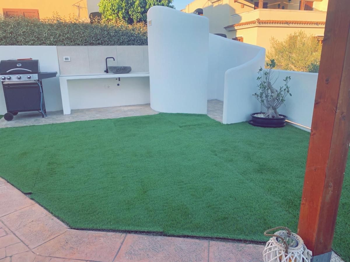 Le Residenze Del Mare Monolocale N2 Apartman La Caletta Kültér fotó