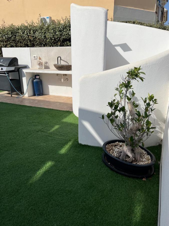 Le Residenze Del Mare Monolocale N2 Apartman La Caletta Kültér fotó